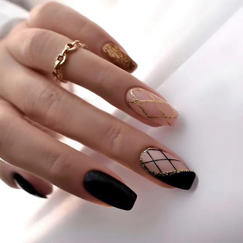 Press-On Nail Art Set