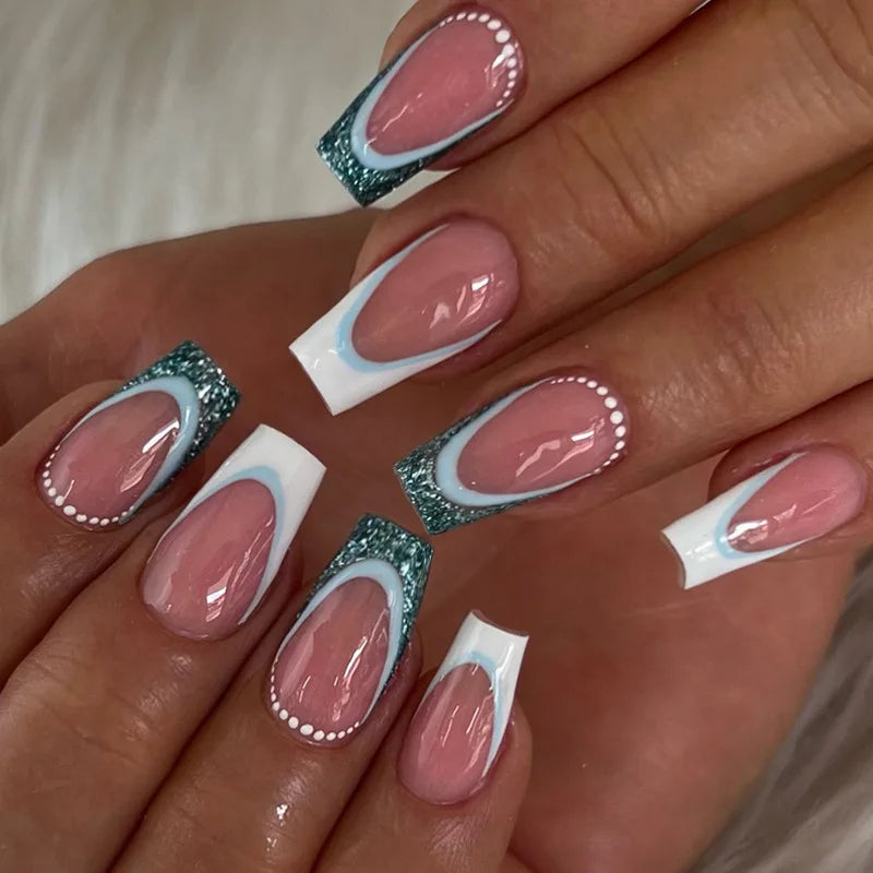 Press-On Nail Art Set