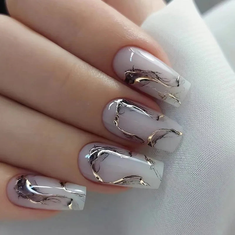 Press-On Nail Art Set
